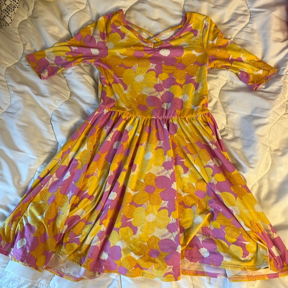 Dot dot smoke 3/4 sleeve size 7 dress